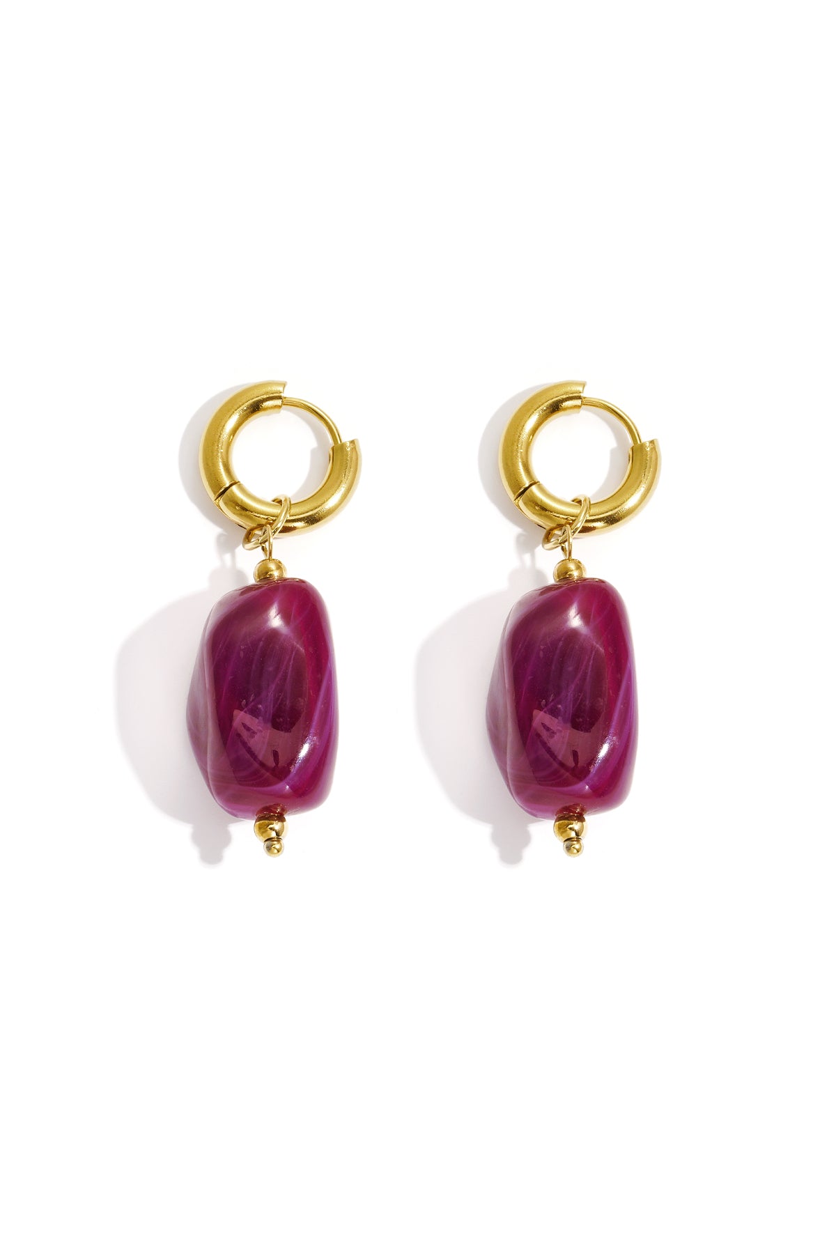 Boucles d'oreilles pendantes en résine pour femme avec forme organique – plusieurs coloris – photo 4
