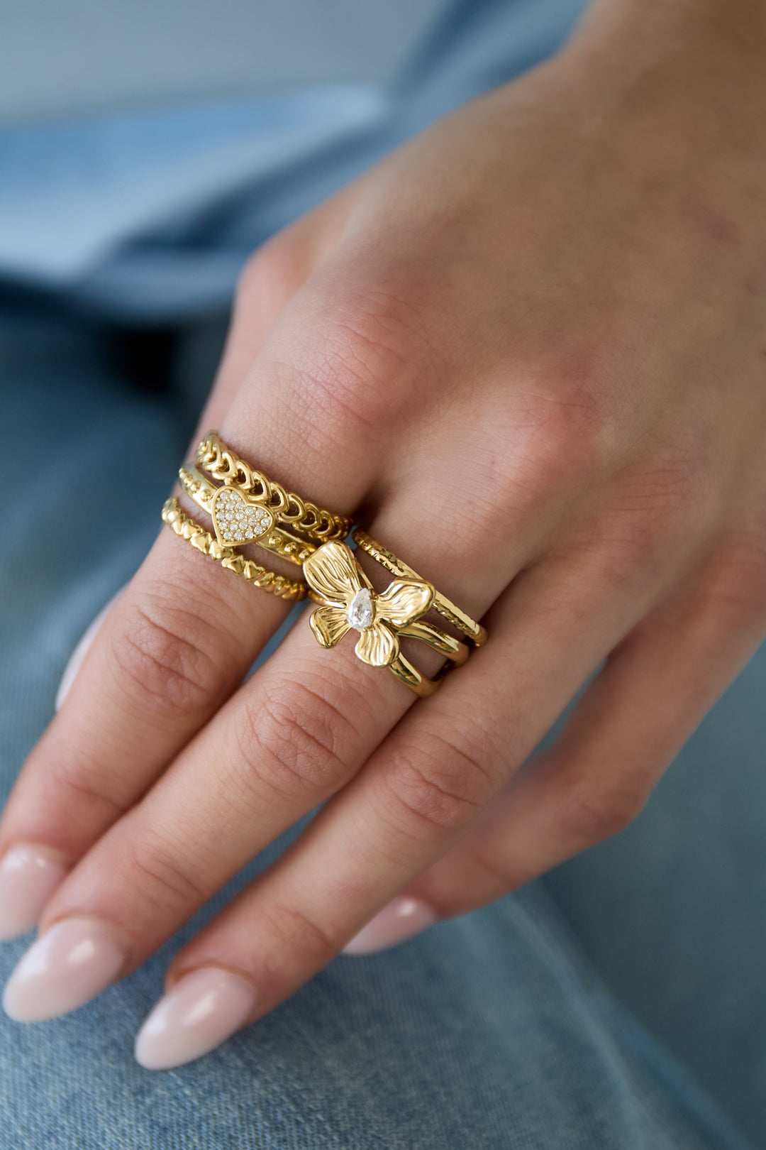 Women's Stainless Steel Statement Ring with Floral Design – Gold-Colored – image 2