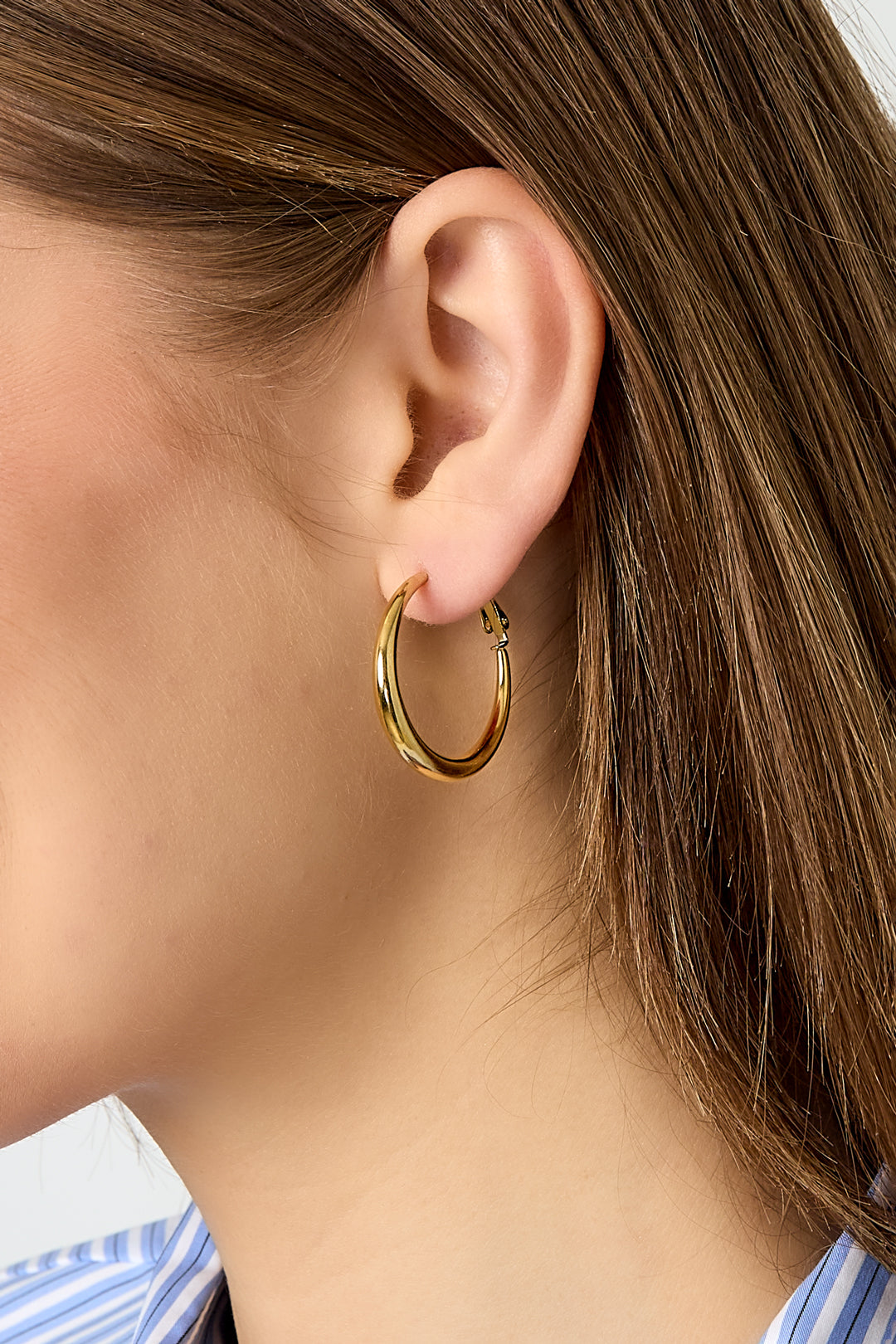 Stainless Steel Round Hoop Earrings for Women – Gold and Silver Tone – image 4