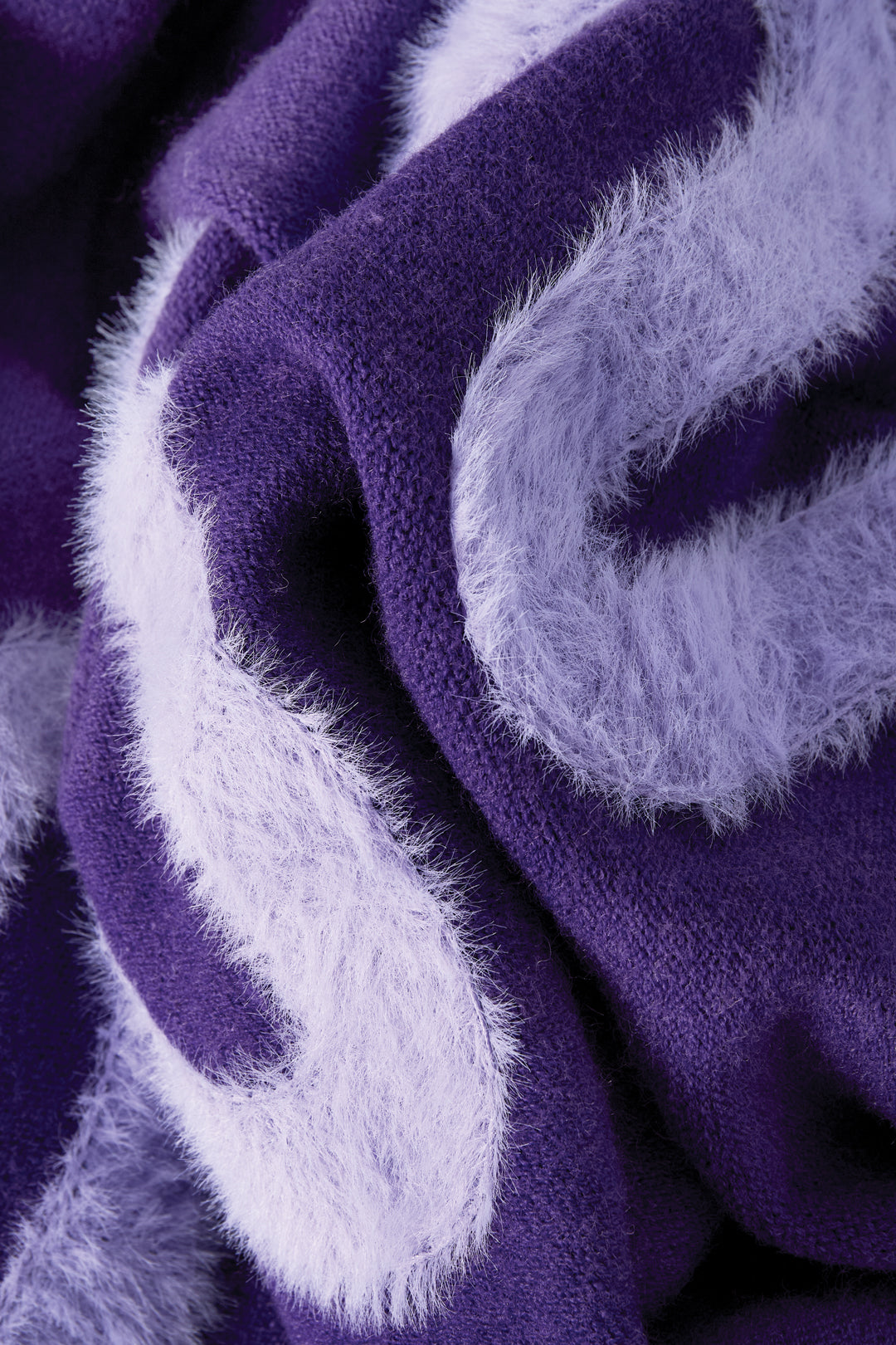 Women's knitted sweater with color contrast – image 6