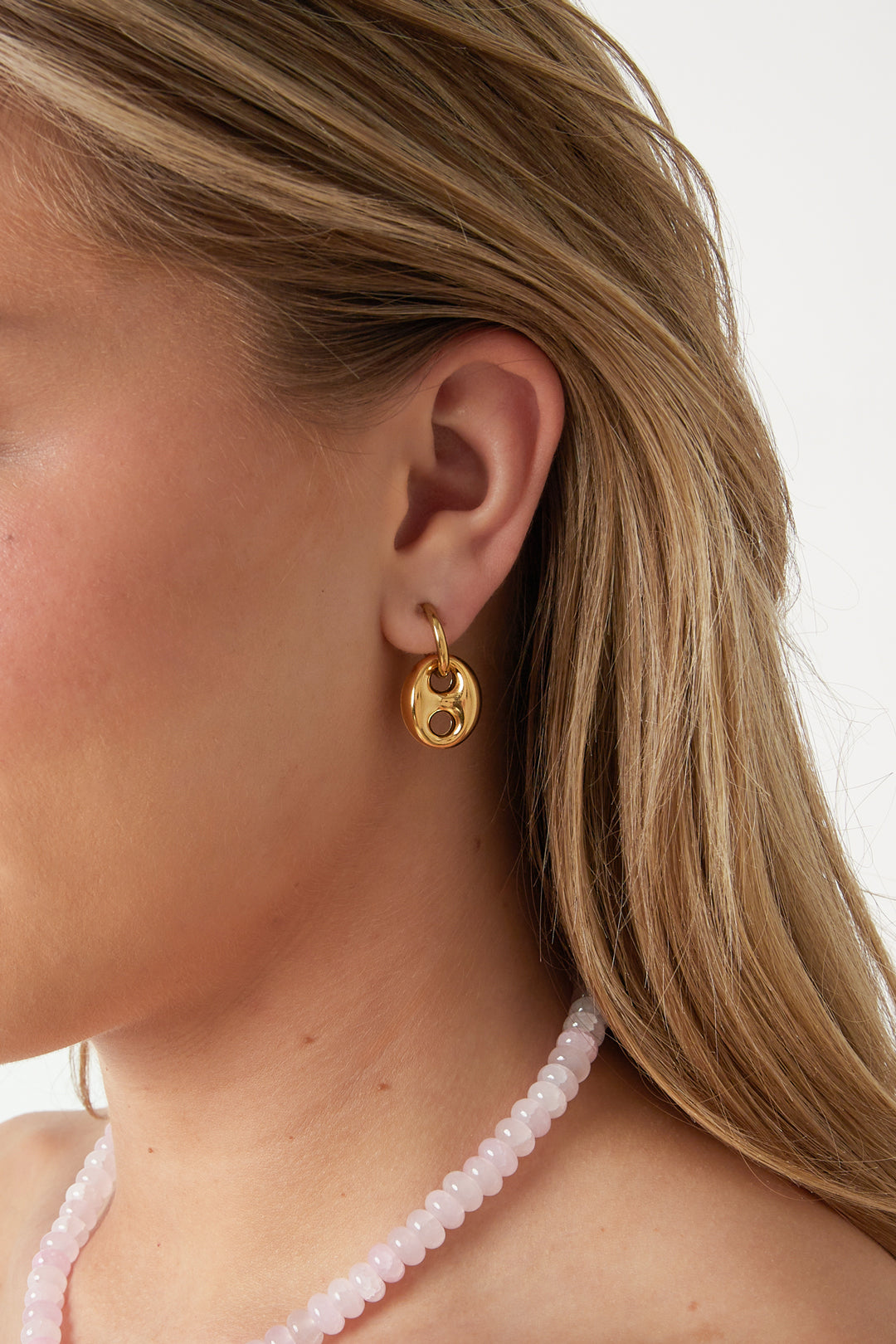 Boucles d'oreilles pendantes pour femme en acier inoxydable de forme organique – couleur or – photo 2