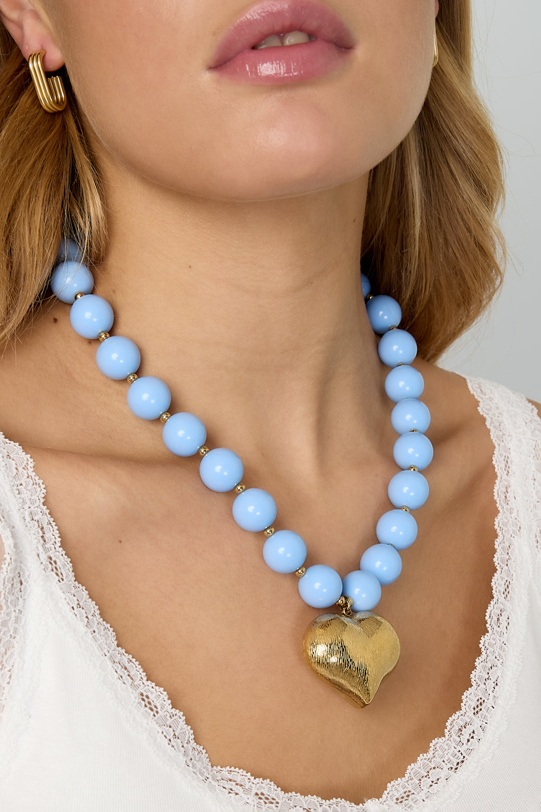 Women's Acrylic Heart-shaped Beaded Necklace – multiple colors – image 3