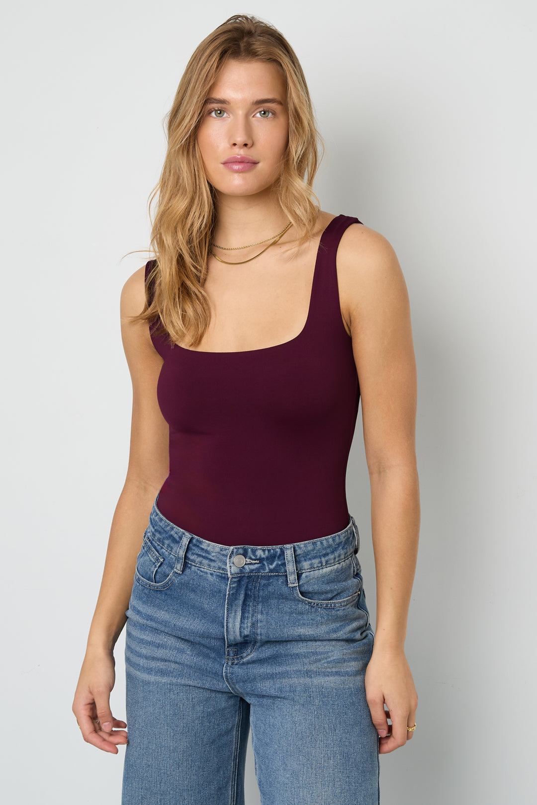 Dames basic body van gebreid nylon in acht kleuren – productfoto 9