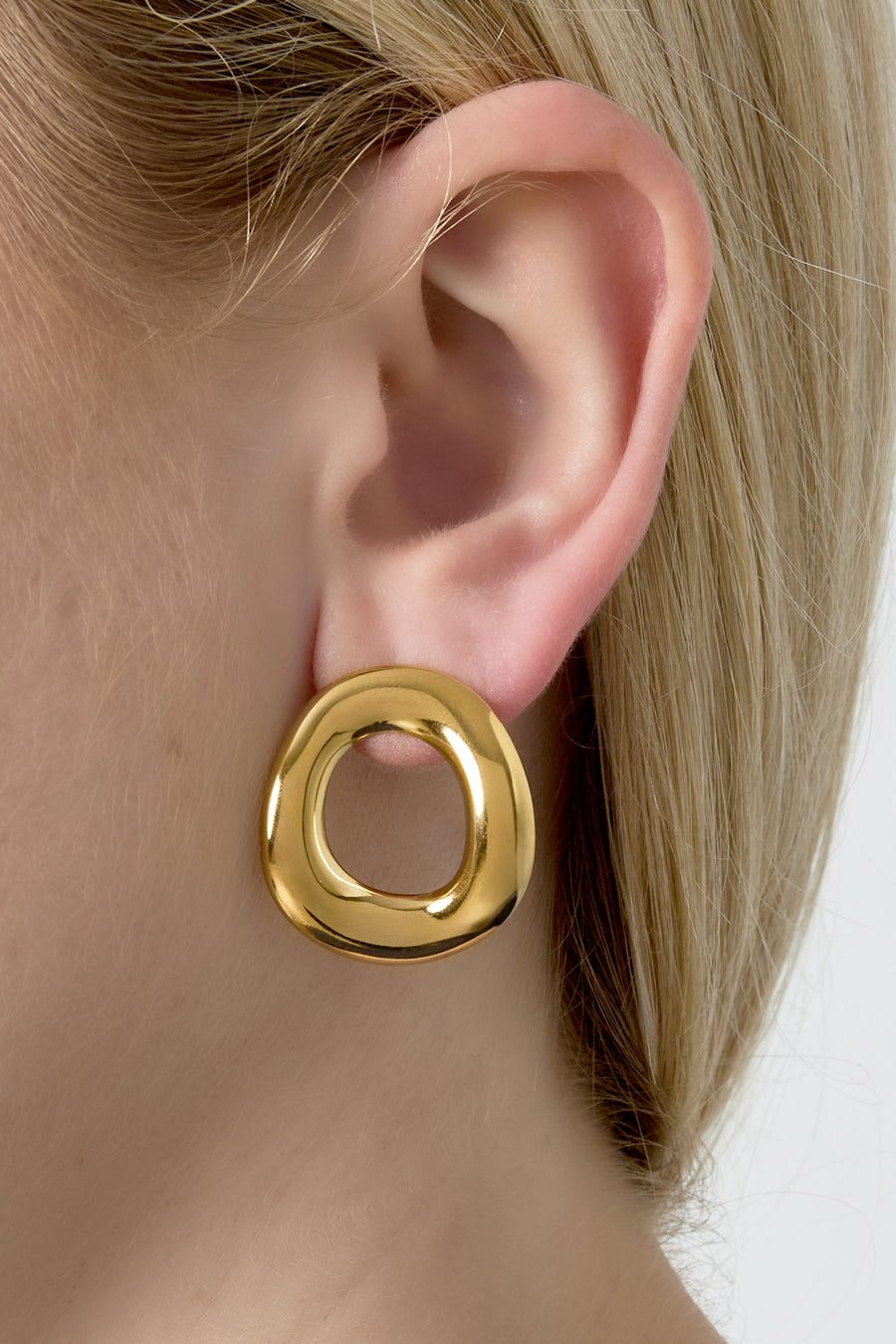 Puces d'oreilles rondes en acier inoxydable pour femmes – couleur or