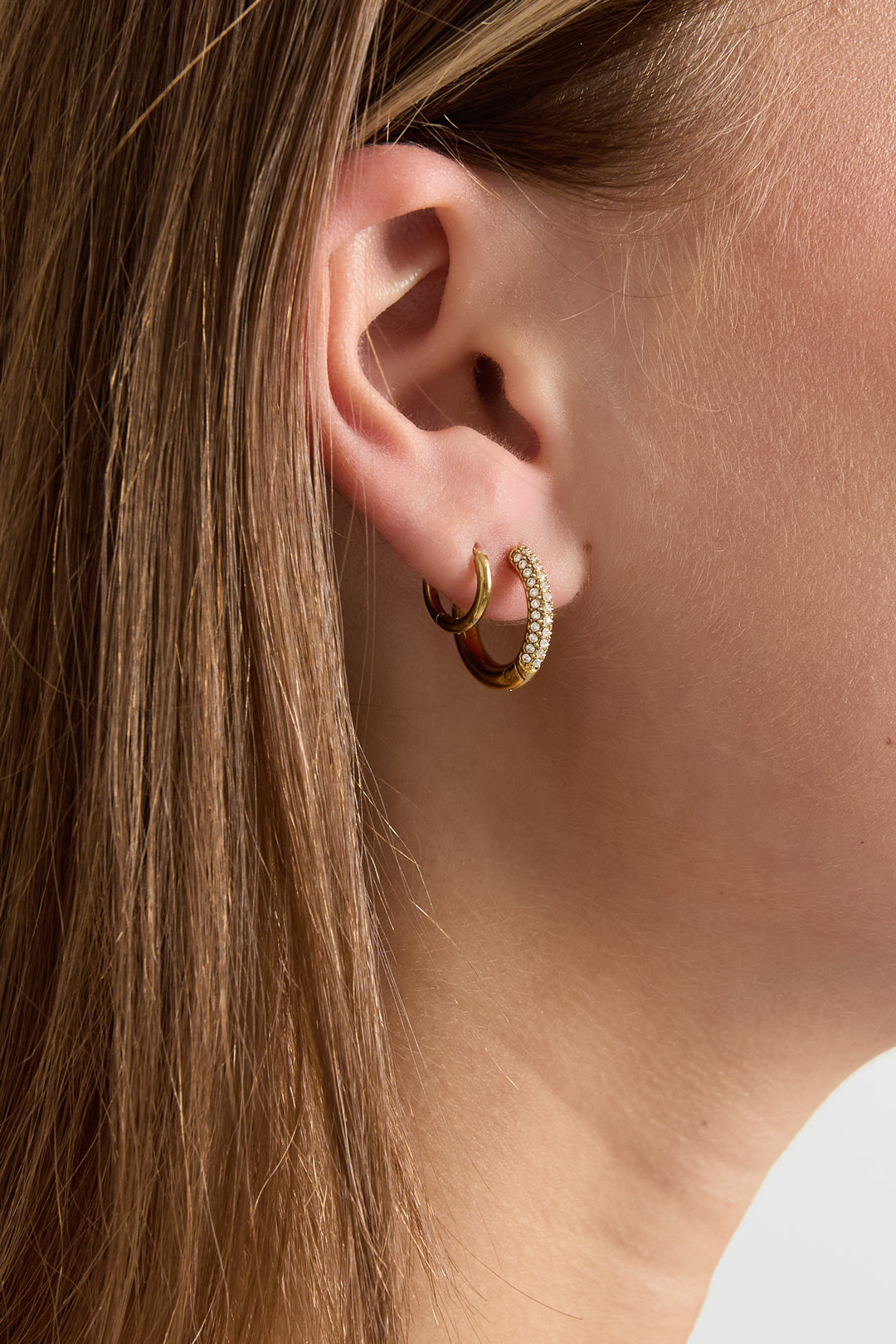 Boucles d'oreilles créoles pour femmes en acier inoxydable – couleur argent et couleur or – photo 3