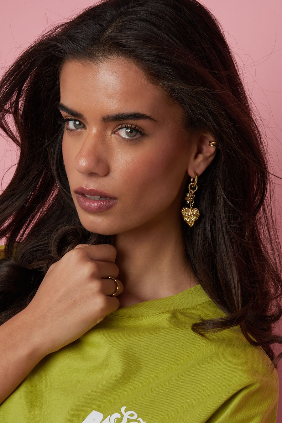 Boucles d'oreilles pendantes pour femmes en acier inoxydable, ABS avec cœur et motif floral – doré