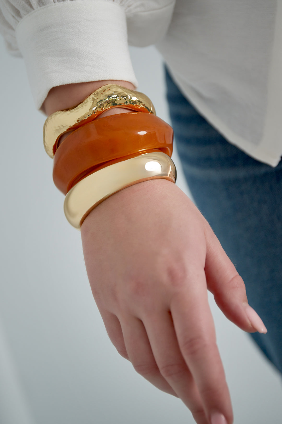 Bracelet jonc en alliage métallique pour femme avec forme organique – doré – photo 2