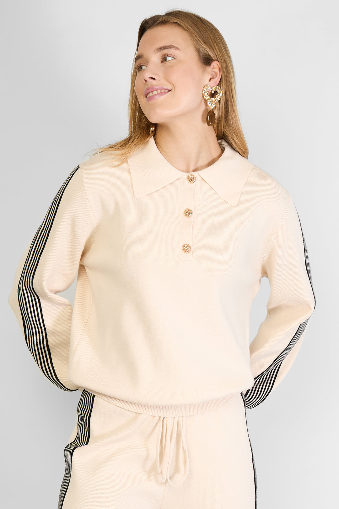 Dames gebreide trui met kleurcontrast – productfoto 4