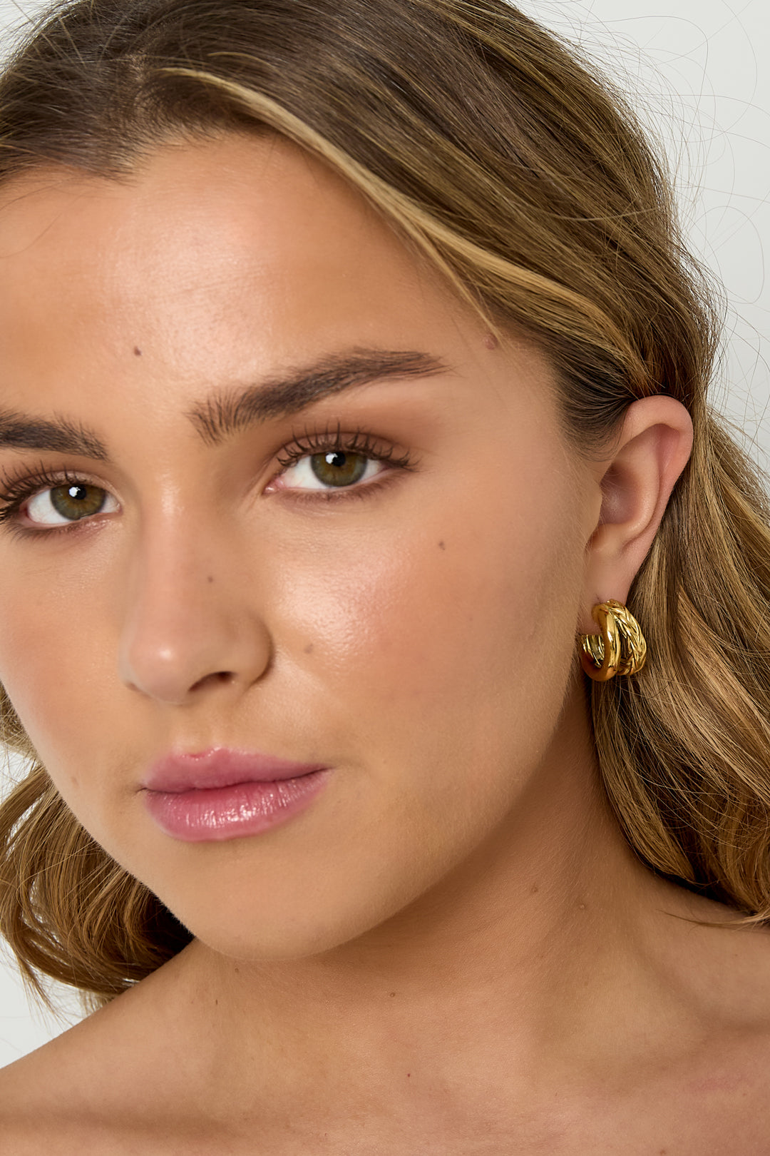 Small double braided hoops earrings