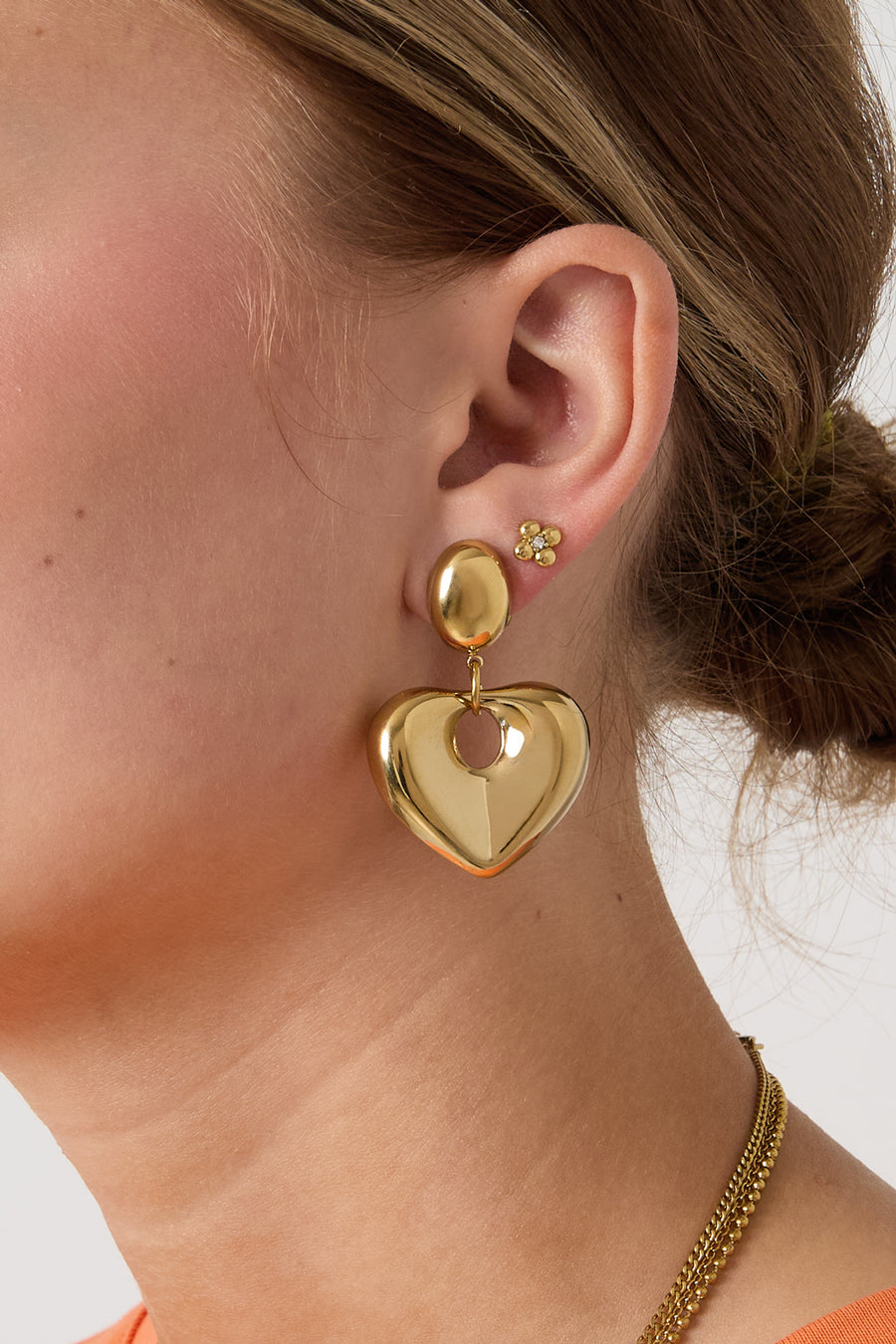 Heart-shaped gold-plated stainless steel dangle earrings for women