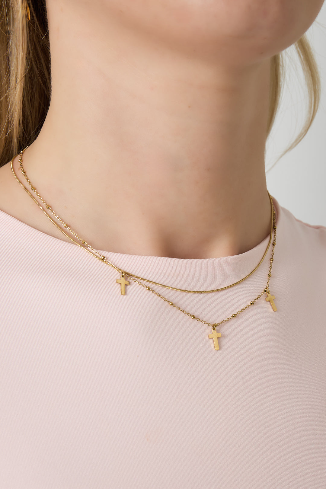 Layered women's necklace made of 304 stainless steel with a cross motif – gold and silver coloured – image 2