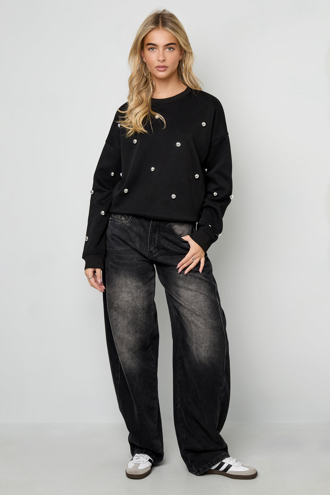 Dames gebreide katoenen trui met studs – productfoto 3