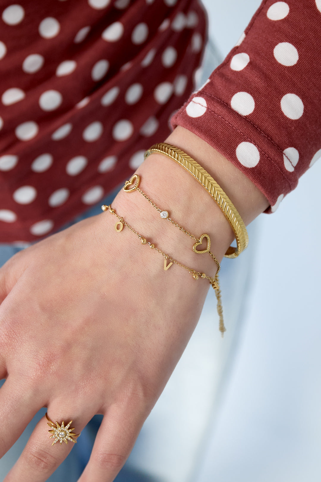 Hartjes armband met afwisselende steentjes
