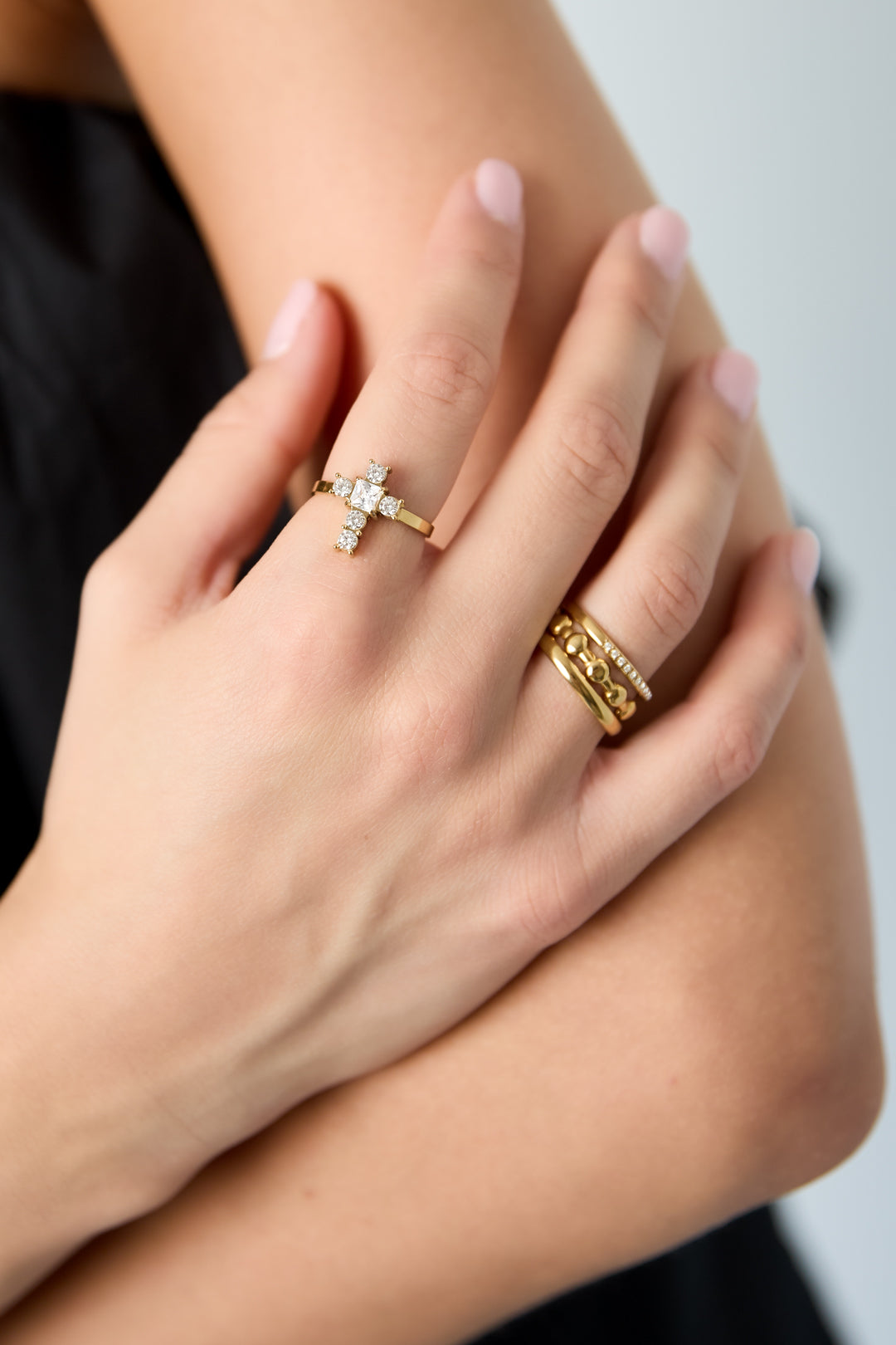 Minimalist Stainless Steel Cross Ring for Women – Gold and Silver Tone – image 2