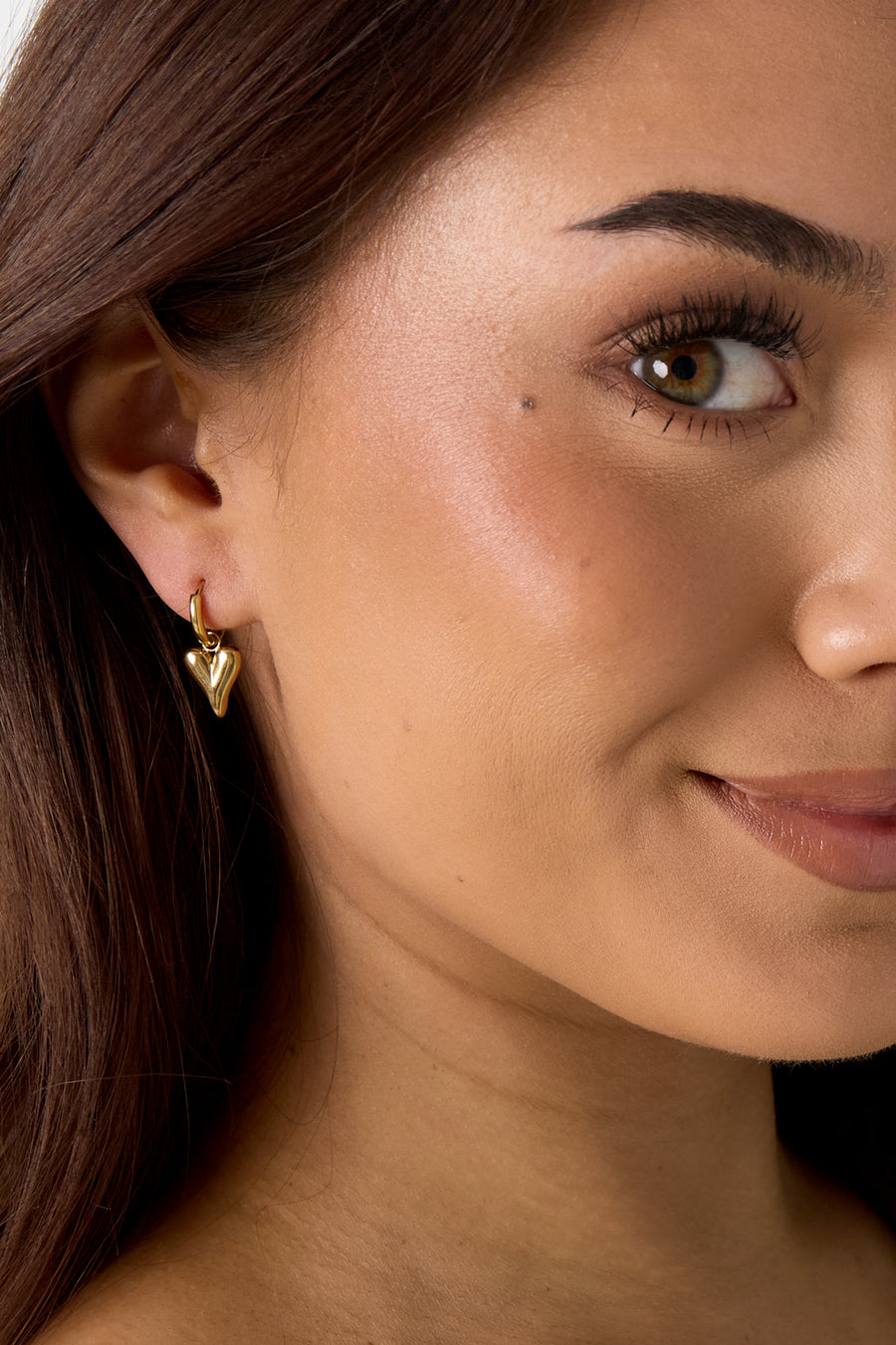 Boucles d'oreilles pendantes pour femmes en acier inoxydable en forme de cœur – dorées