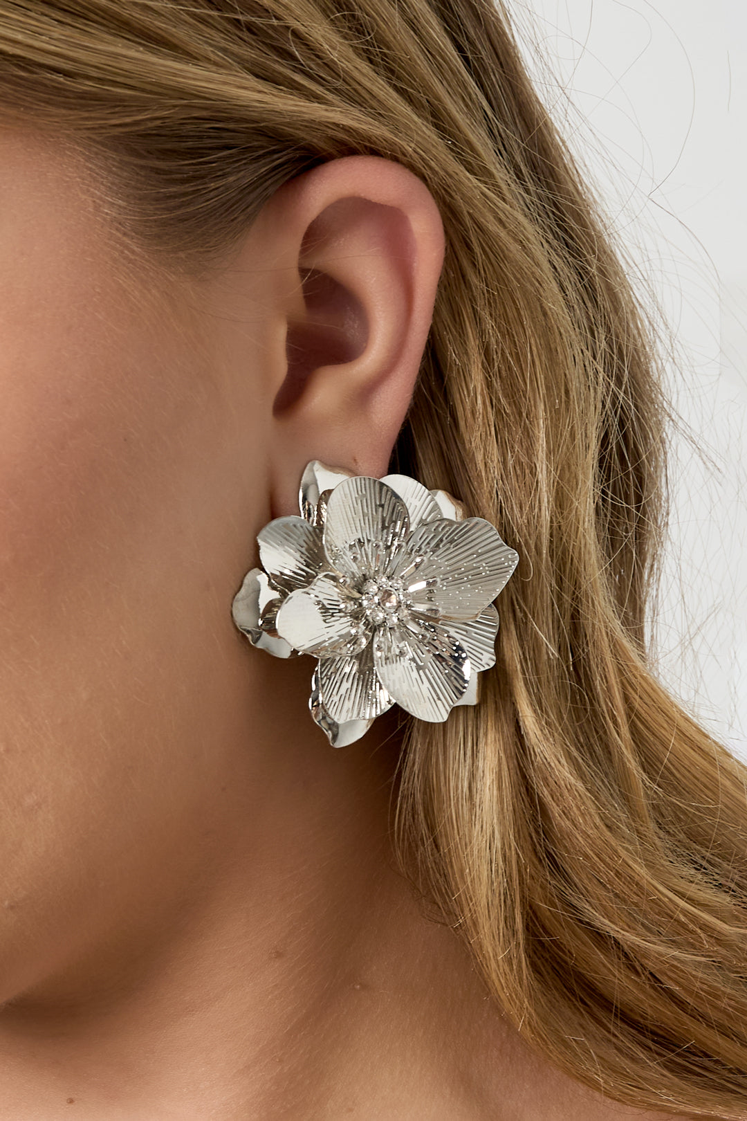 Big luxe flower earrings