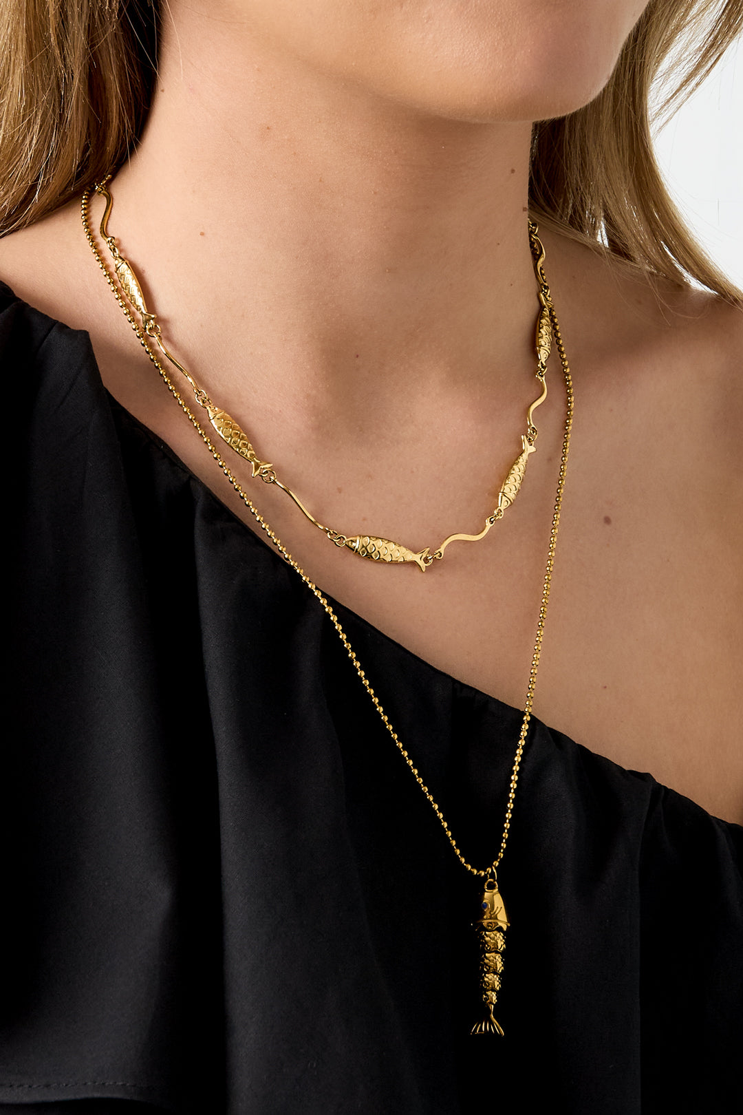 Stainless Steel Link Chain Necklace for Women with Fish Motif – Gold Tone – image 2