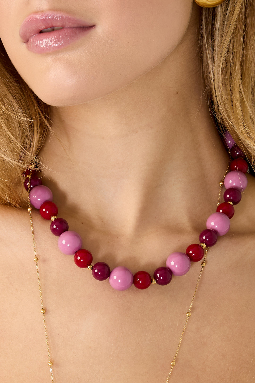 Women's acrylic beaded necklace – multi-color – casual – image 3