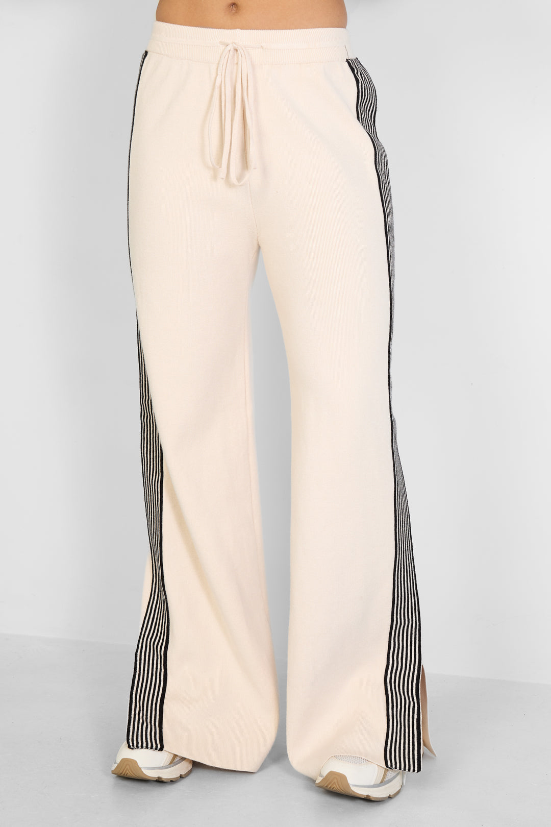 Dames gebreide broek met kleurcontrast – productfoto 5