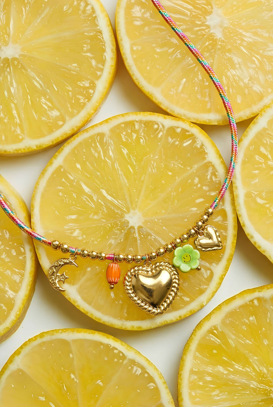 Collier pour femme avec pendentif en acier inoxydable, céramique, émail, strass, cordon avec cœur