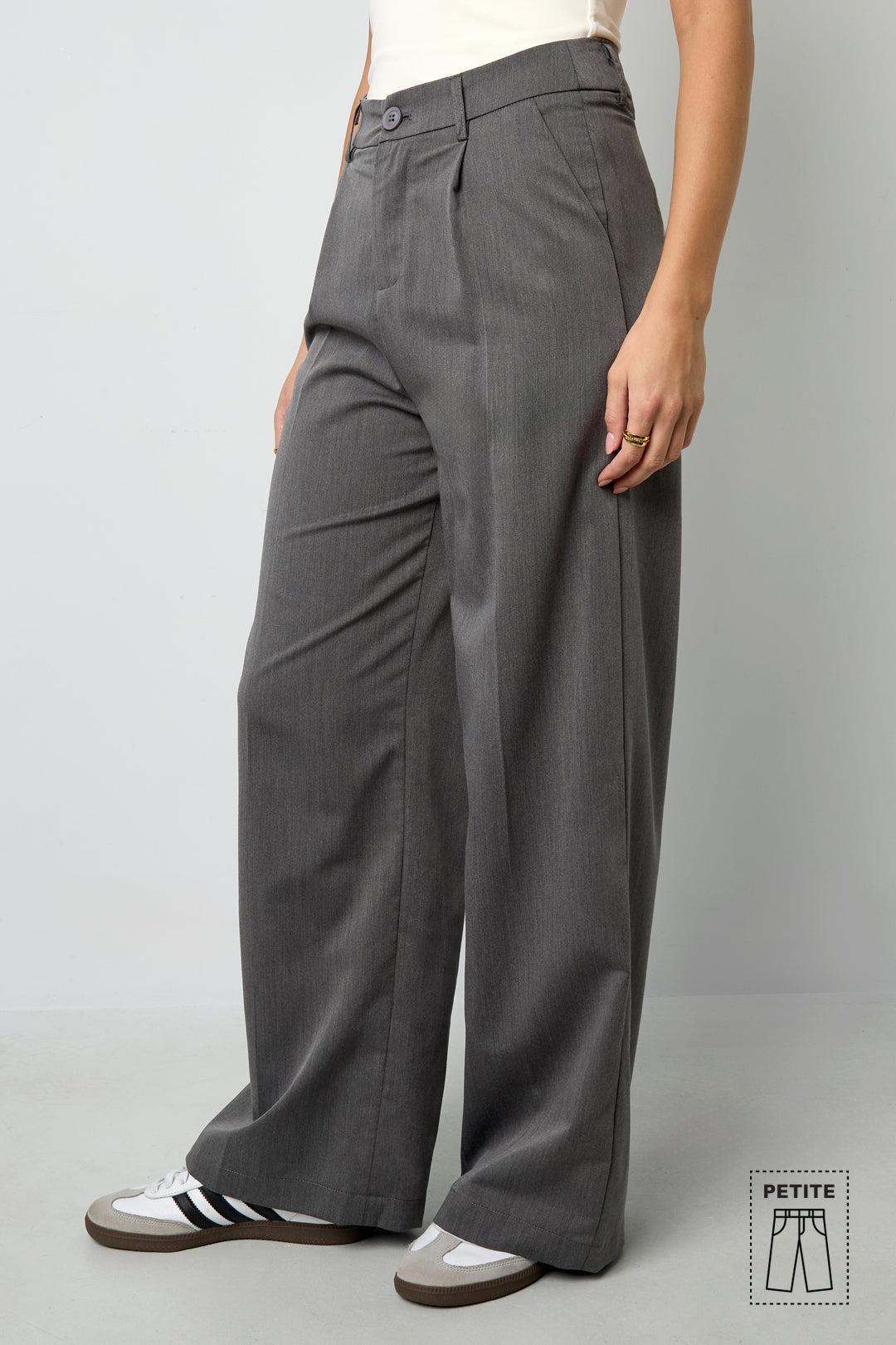 Women's straight leg trousers – image 5