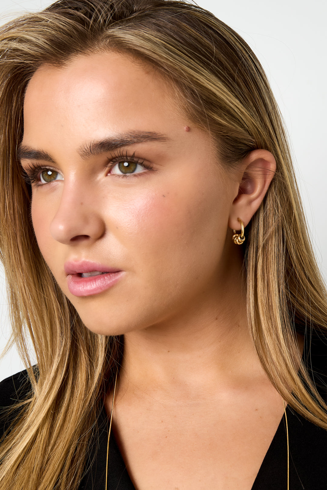 Boucles d'oreilles créoles pour femmes en acier inoxydable – doré et argenté – photo 2