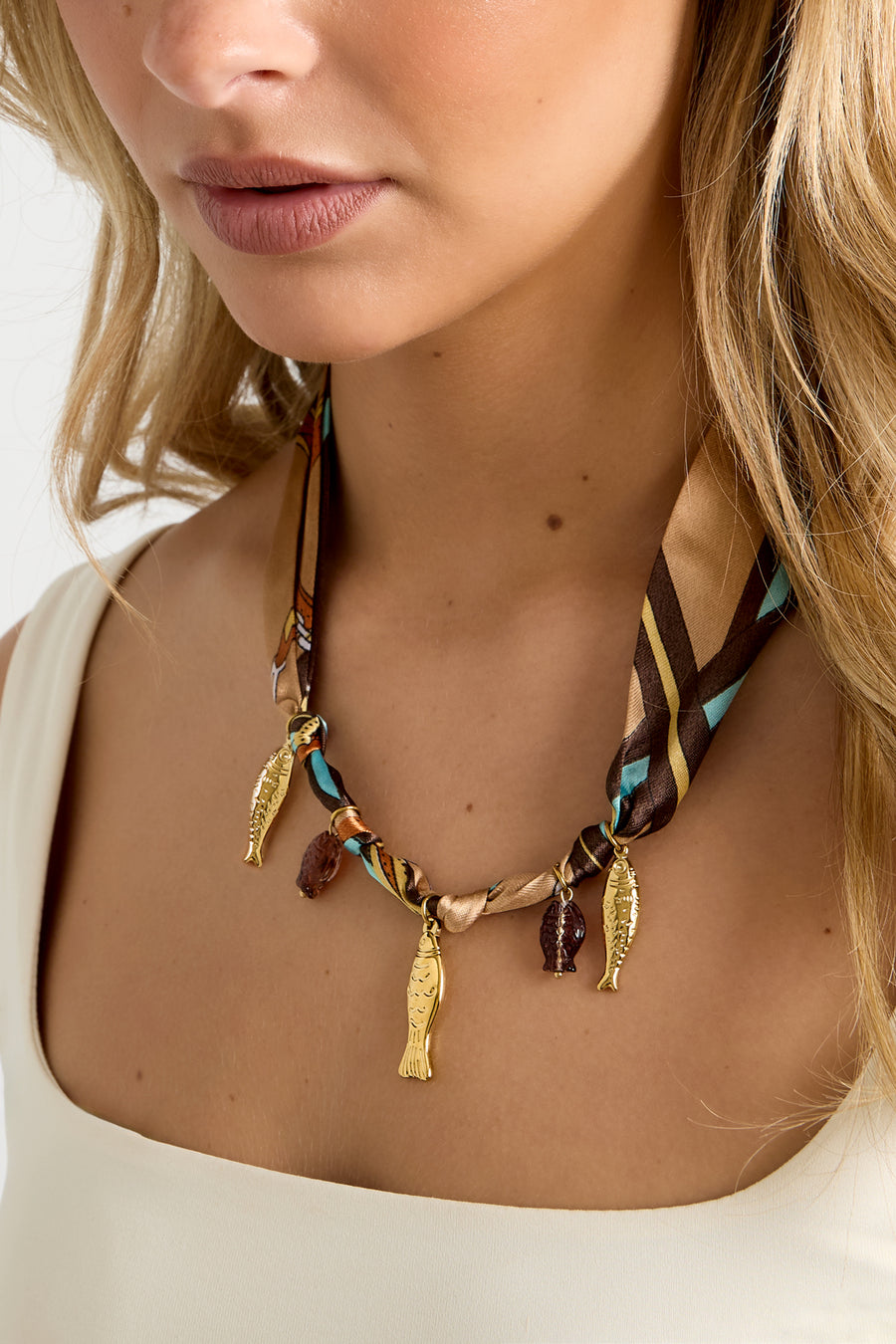 Collier femme tressé en acier inoxydable avec motif poisson – couleur or