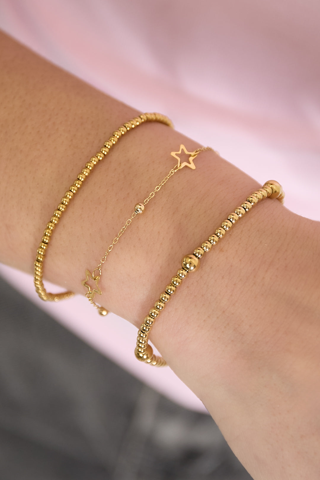Beaded bracelet for women made of stainless steel – gold-colored and silver-colored – image 2