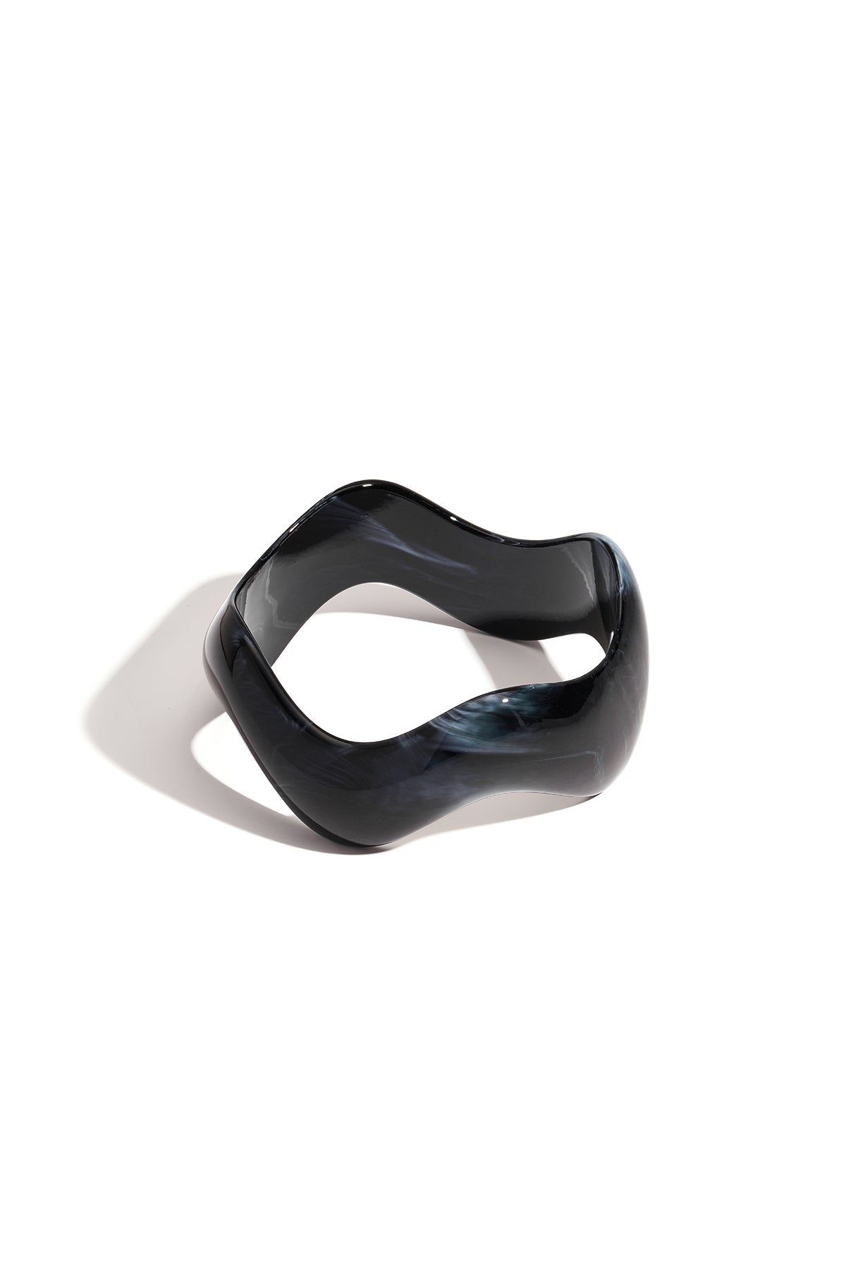 Women's acrylic organic shaped bangle - multiple colours – image 7