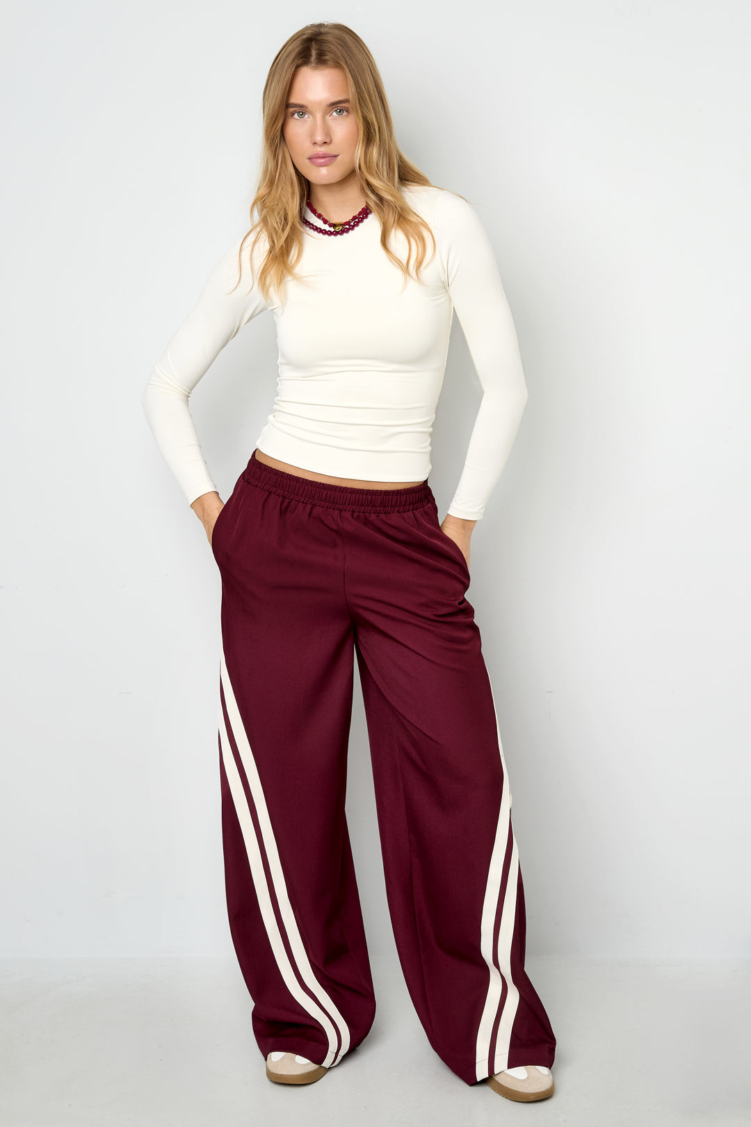 Dames basic top met lange mouwen in vijf kleuren – productfoto 6
