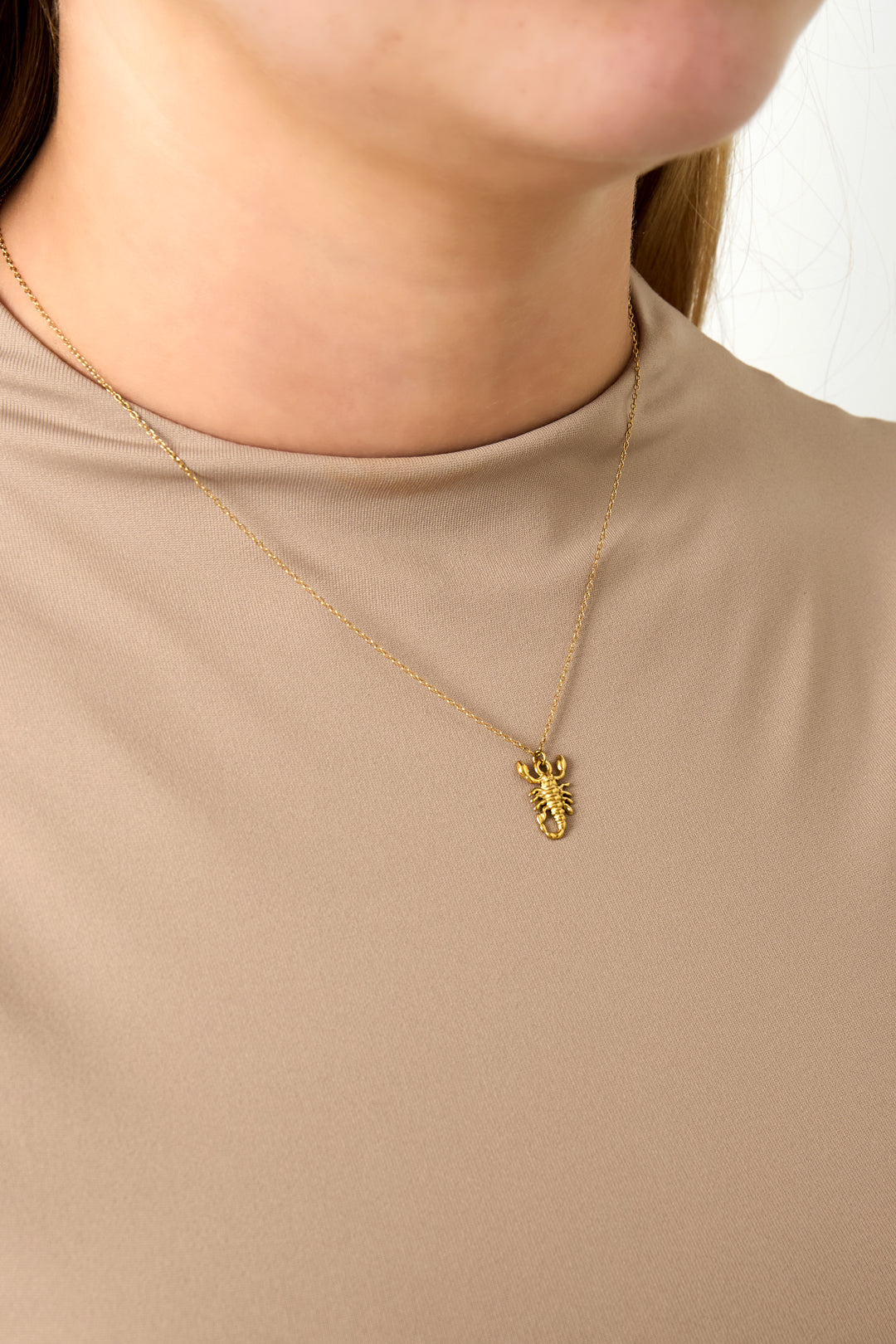 Collier pour femme avec pendentif en acier inoxydable 304 motif animal – couleur or – photo 2