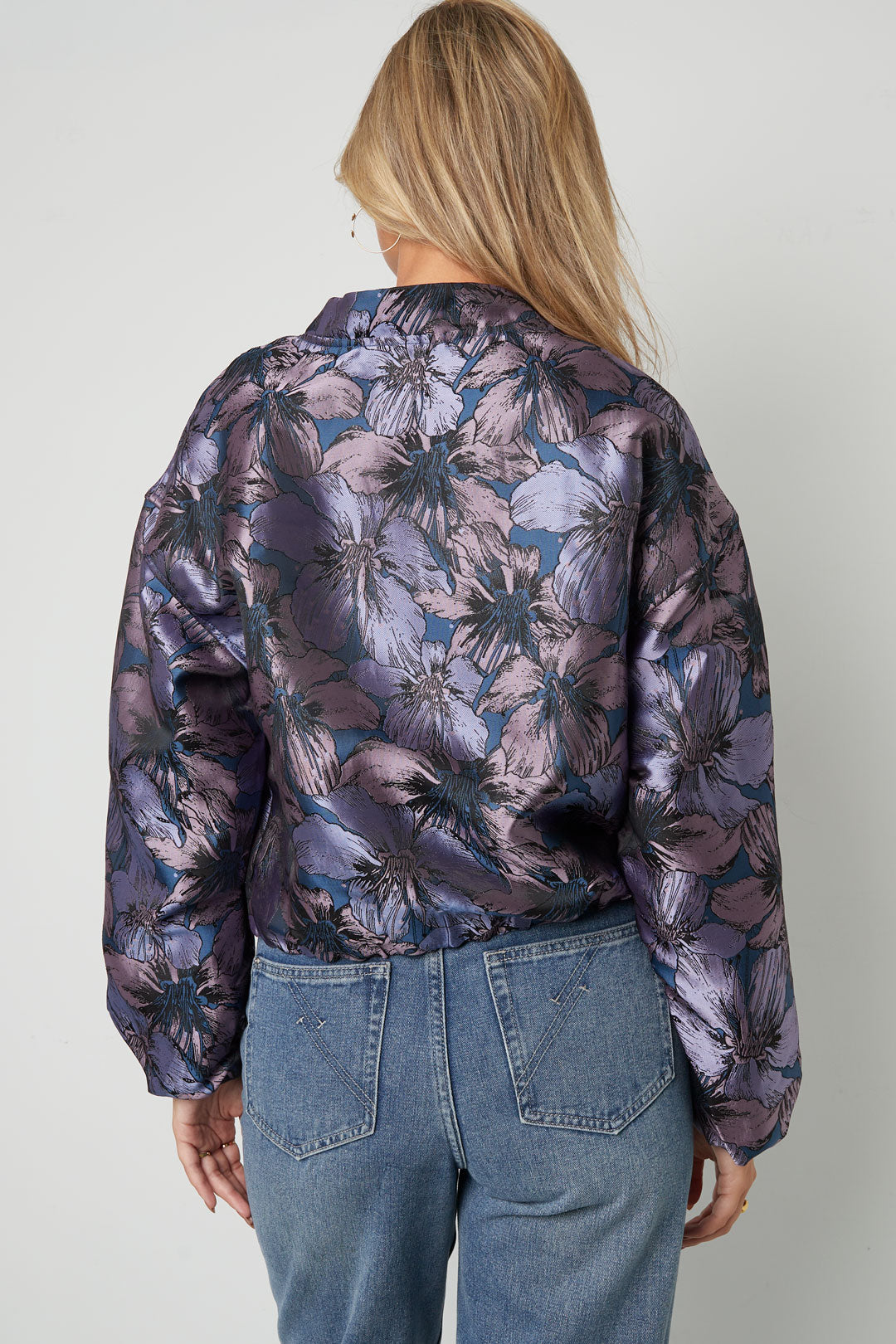 Dames bomberjack van polyester met bloemenprint – productfoto 5
