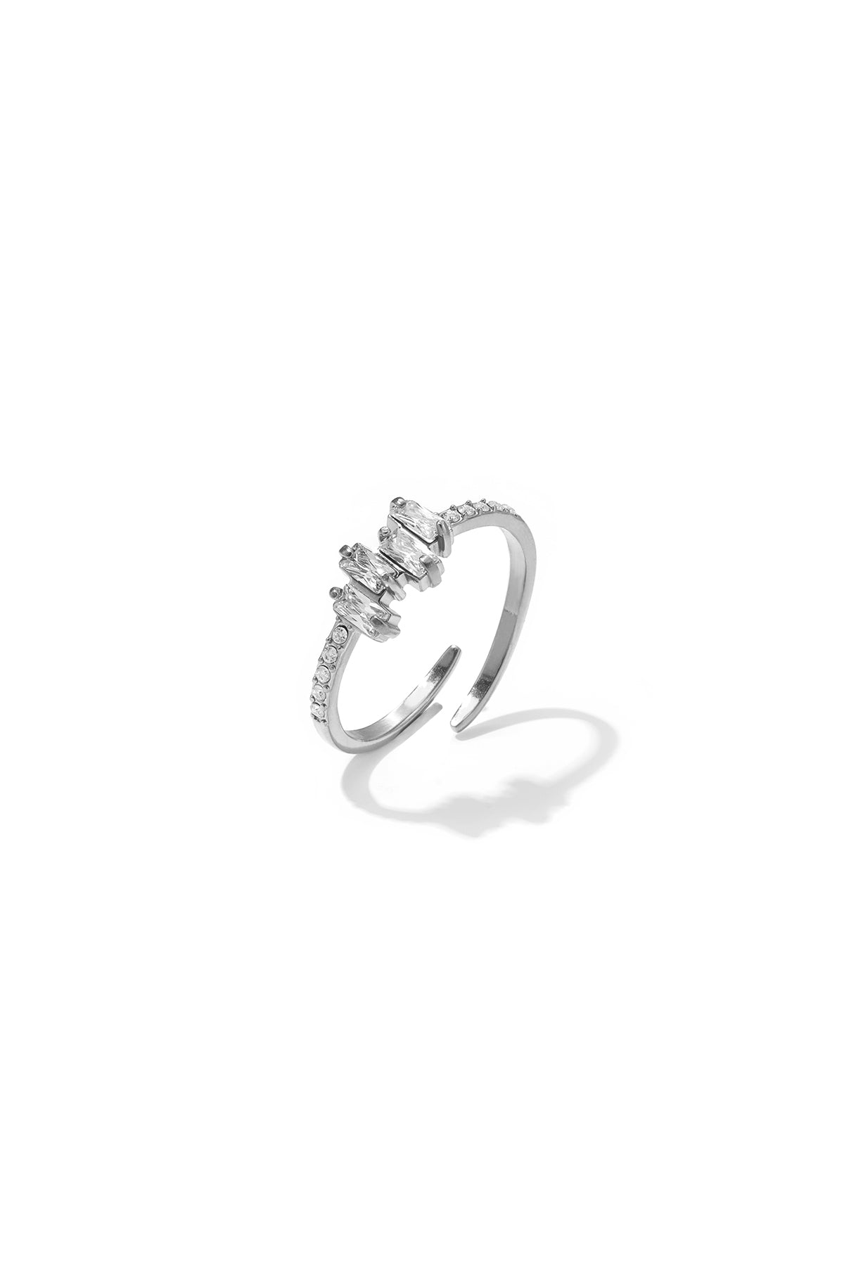 Bague minimaliste pour femme en acier inoxydable avec forme géométrique