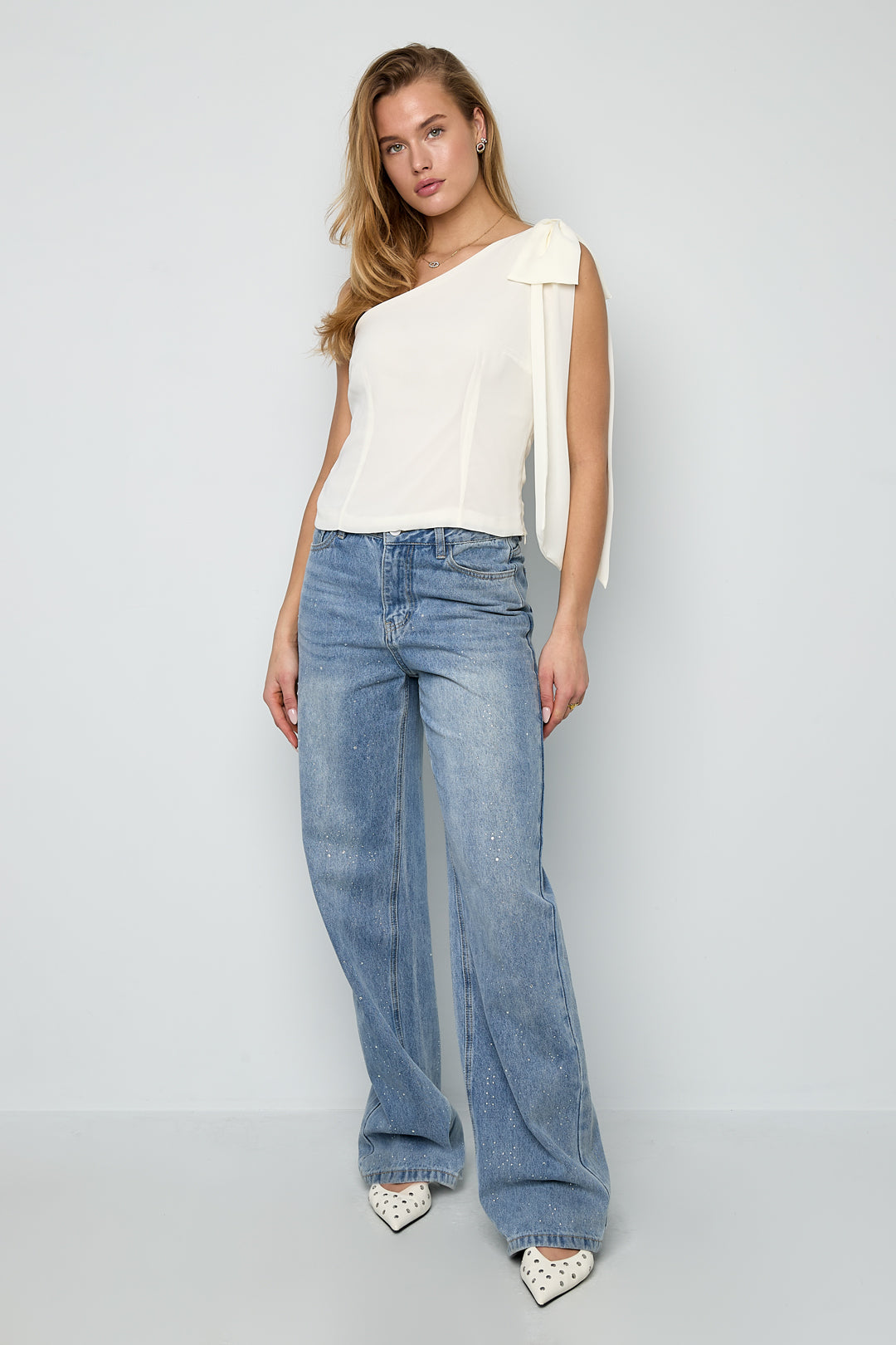 Off-shoulder top met strik – productfoto 5