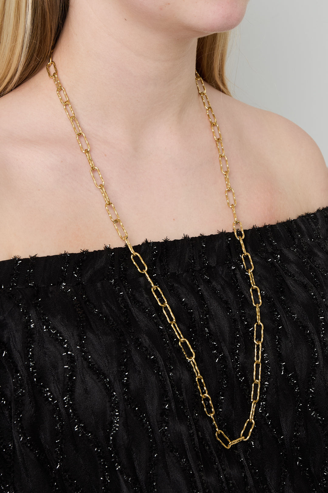 Long Necklace for Women Made of 304 Stainless Steel with Link Detail – Gold-Colored – image 3
