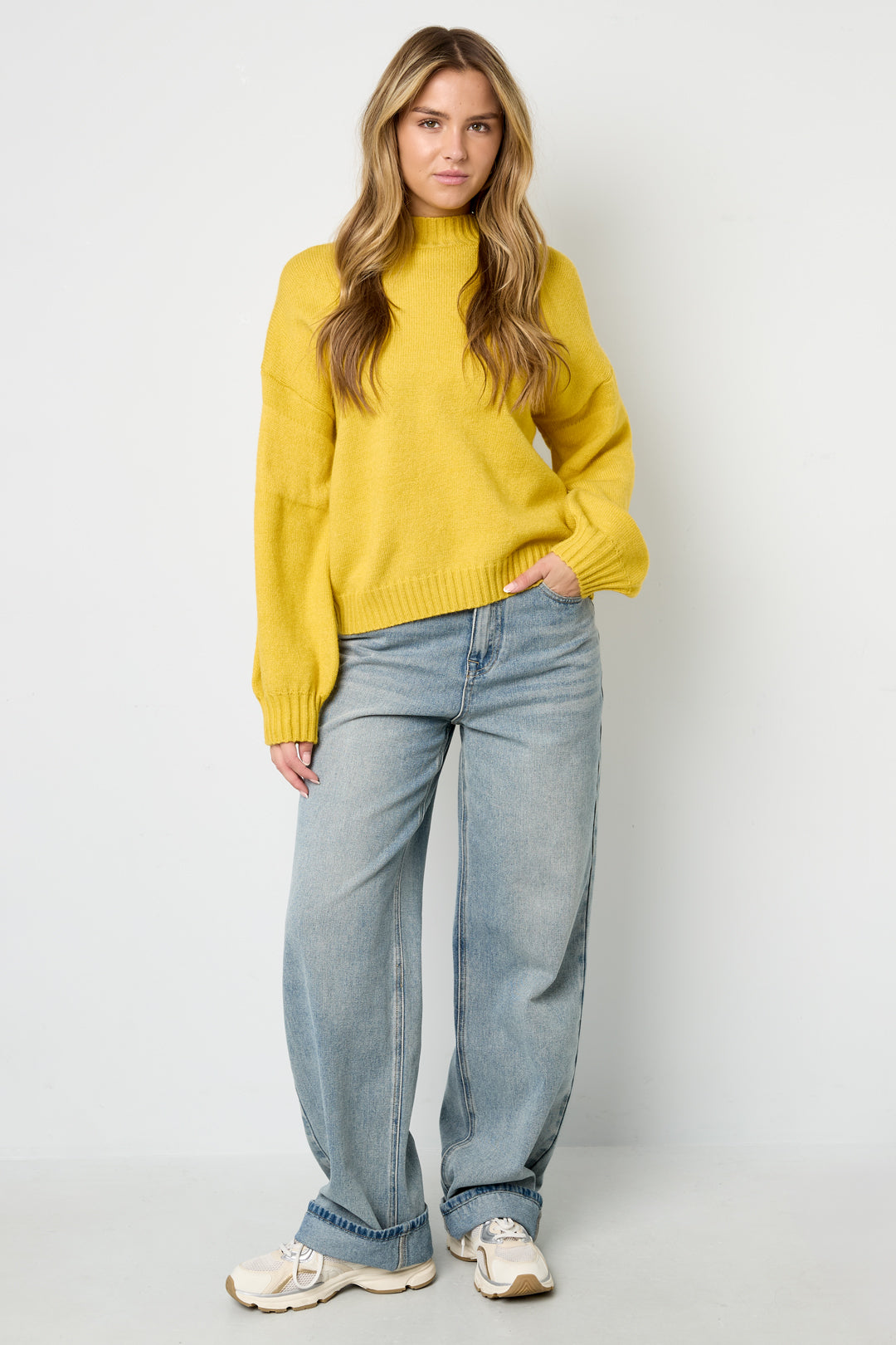 Women's knitted jumper with text print – image 11
