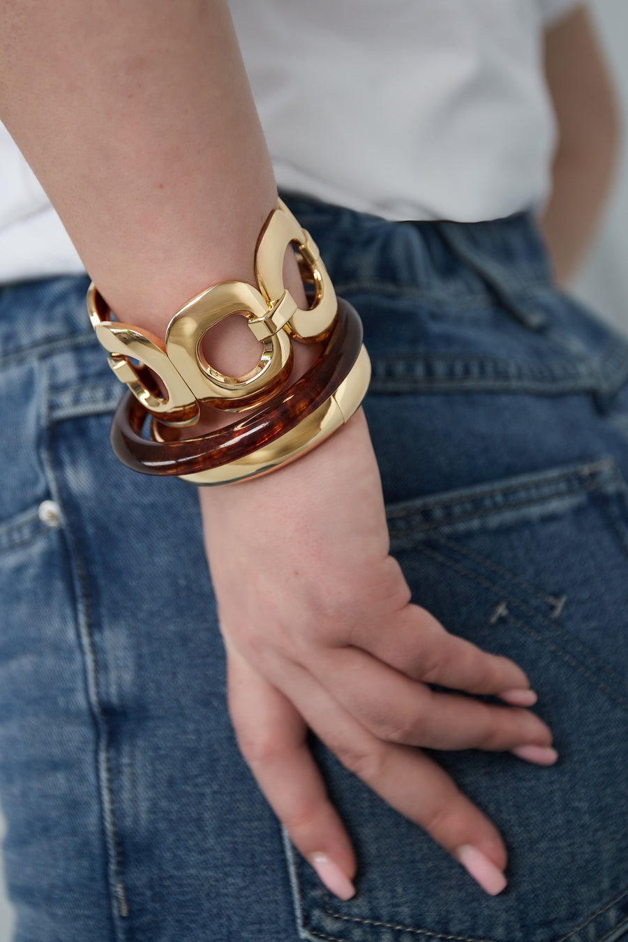 Bracelet jonc pour femme en alliage de métal à forme organique – doré