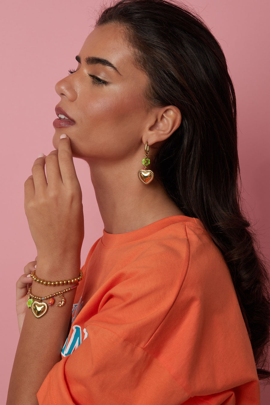Boucles d'oreilles pendantes pour femmes en acier inoxydable, céramique, émail avec forme de cœur – couleur or