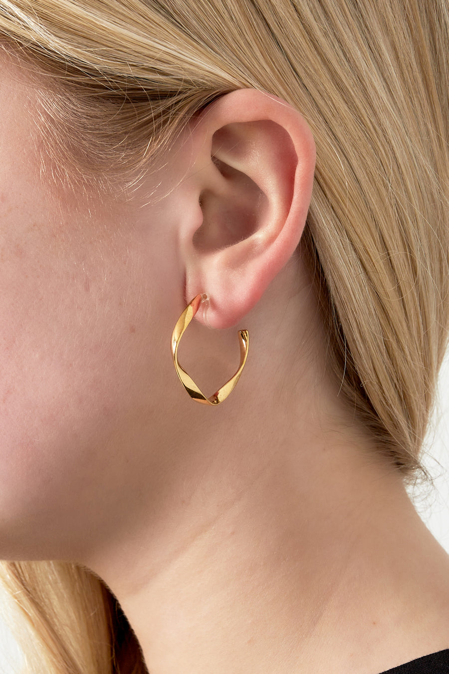 Boucles d'oreilles clips en acier inoxydable à forme organique pour femme – couleur or