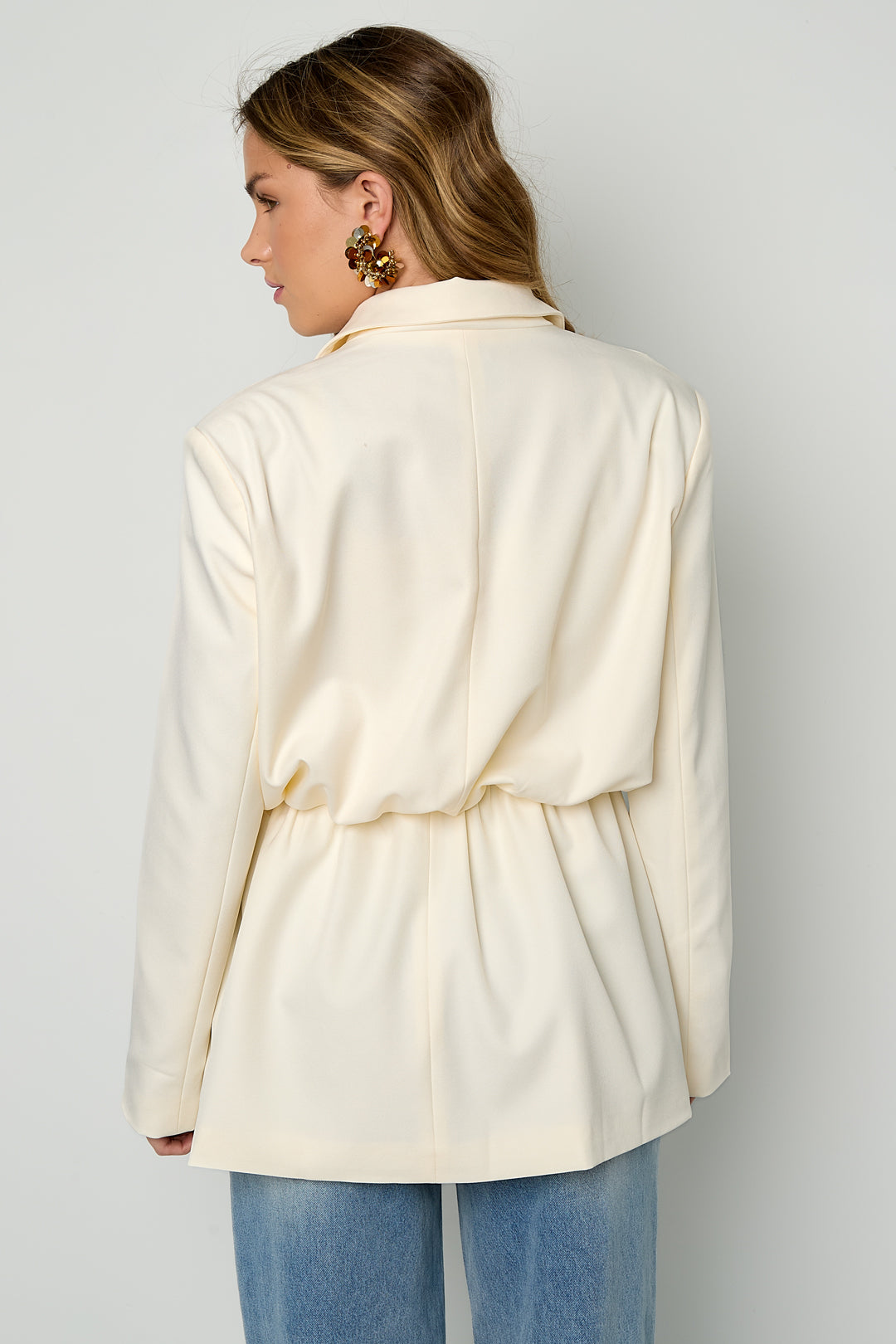 Dames getailleerde blazer van polyester in drie kleuren – productfoto 5