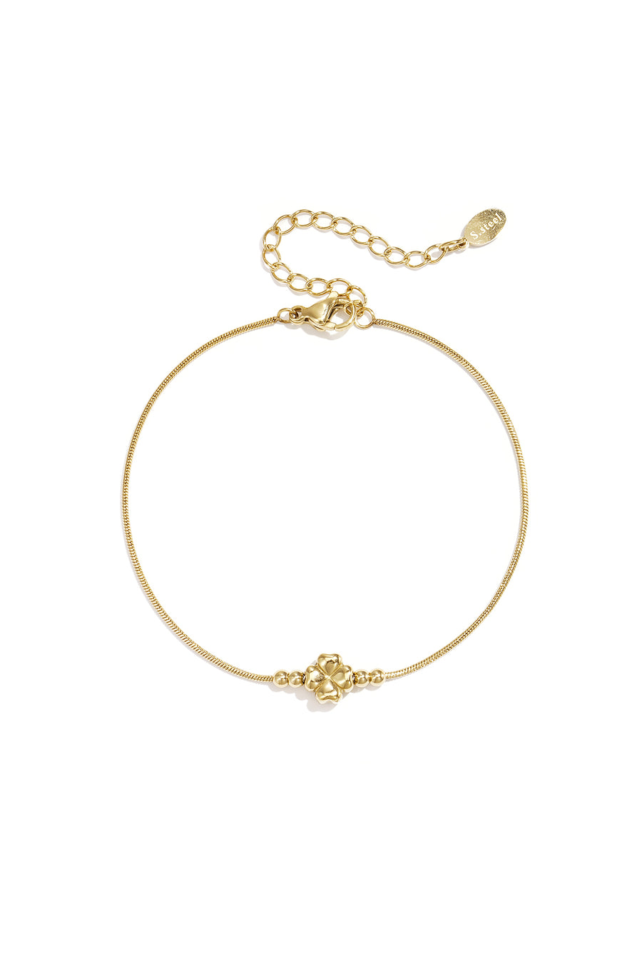 Armband met minimalistische klaver en kraaltjes