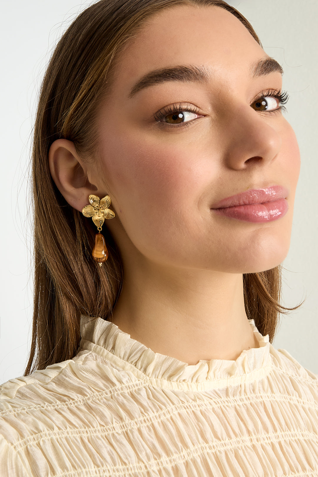 Boucles d'oreilles pendantes en acrylique à motif floral pour femme – plusieurs couleurs – photo 2
