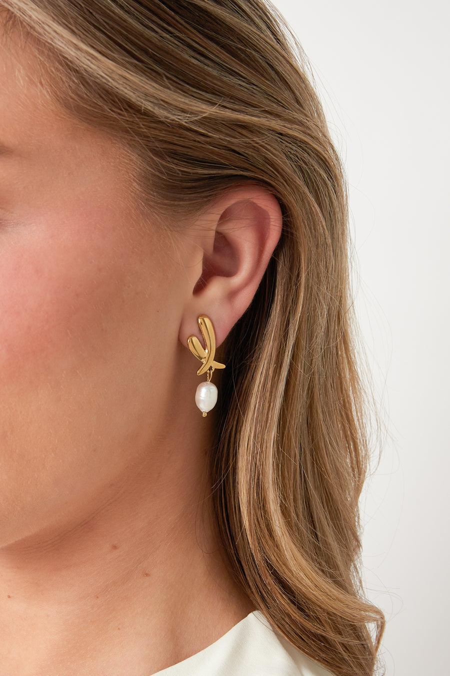 Women's Stainless Steel Drop Earrings with Organic Shape – Gold-colored