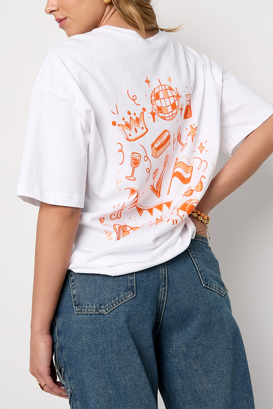 Dames wit katoenen T-shirt met kroonprint – productfoto 2