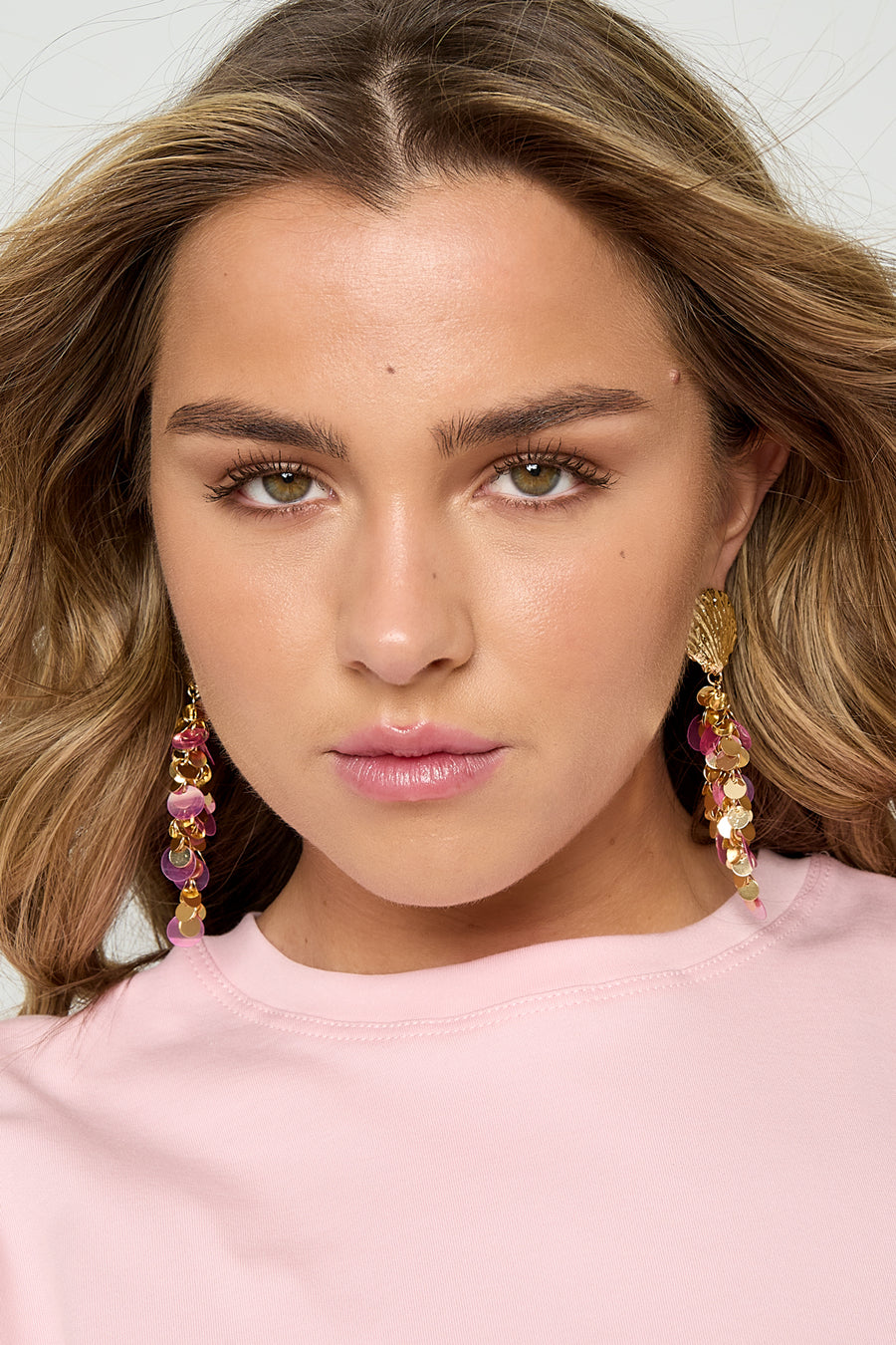 Boucles d'oreilles pendantes en alliage de métal avec motif coquillage pour femmes – plusieurs coloris