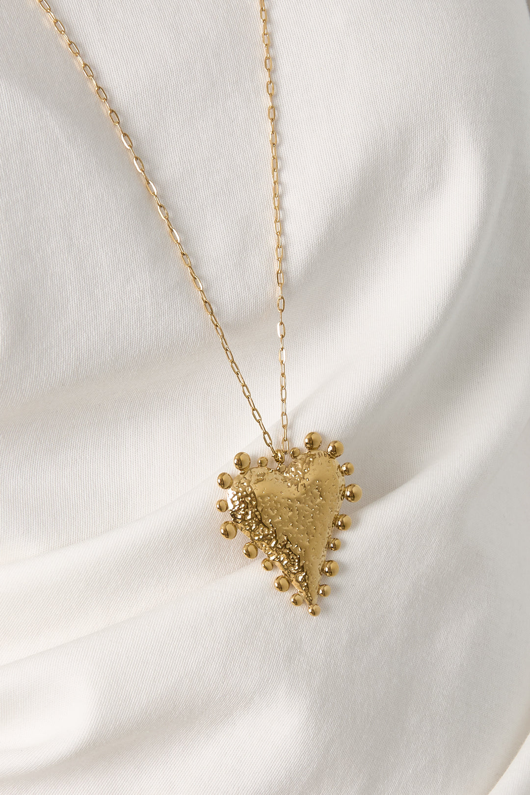 Long stainless steel heart-shaped necklace for women – gold and silver-toned – image 3