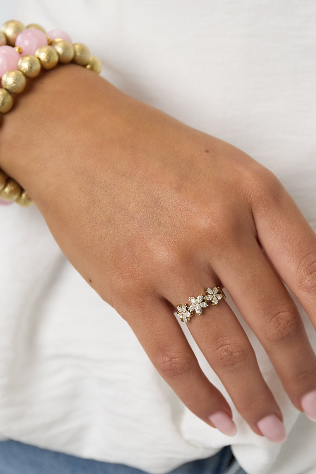 Ring met bloemen en steentjes