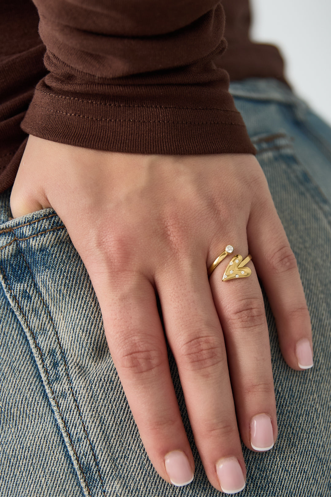 Minimalist Stainless Steel Heart Ring for Women – Gold-Colored – image 2