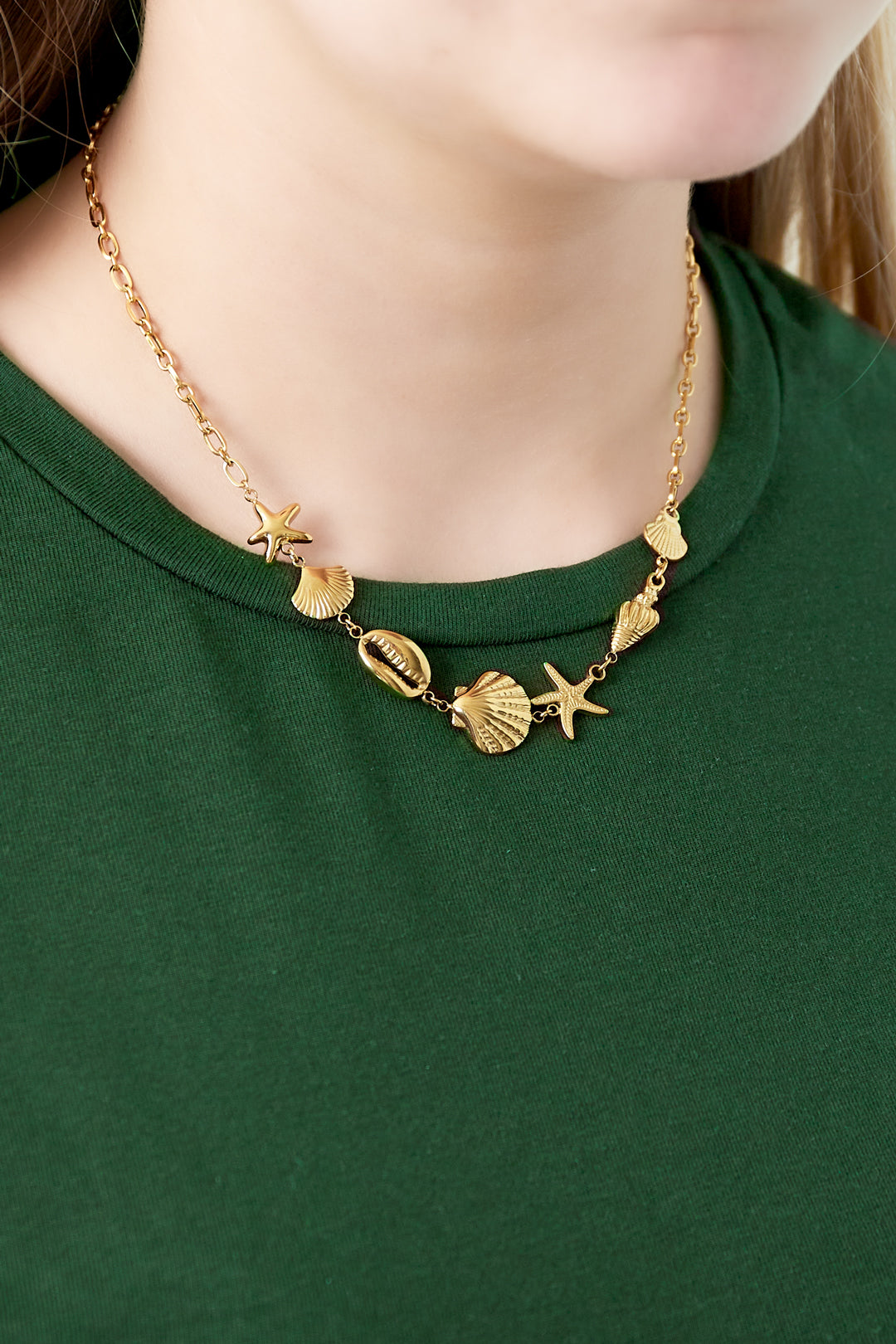 Women's necklace with 304 stainless steel ocean-themed pendant – gold-colored – image 2