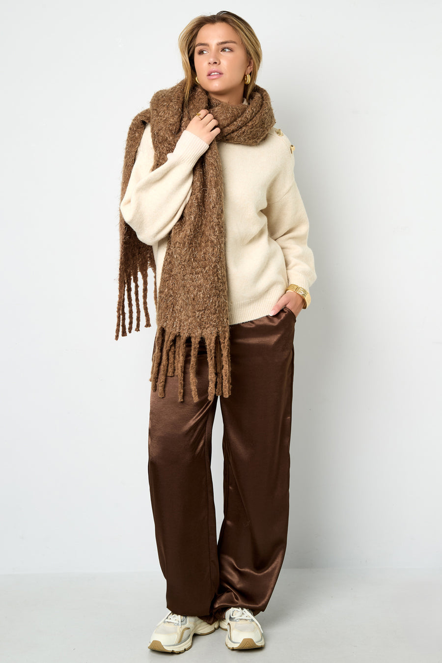 Écharpe d'hiver pour femmes 100 % polyester au design uni – plusieurs coloris
